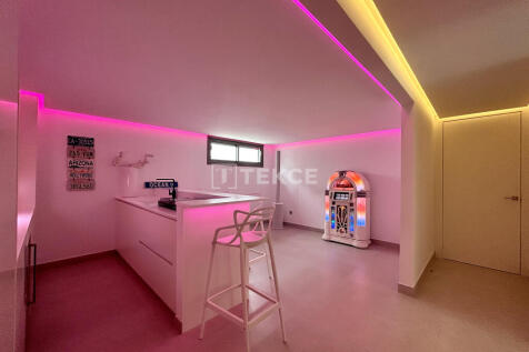 Property Image 100