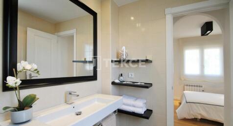 Property Image 64