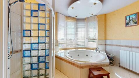 Property Image 64