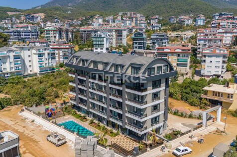 Property Image 4