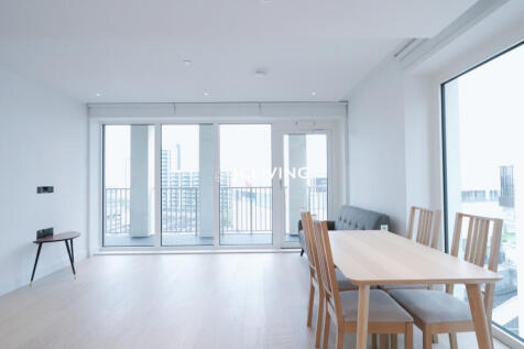 Belvedere Row apt, Fountain Park Way, London, W12