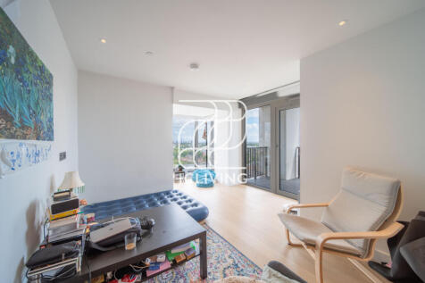1B High-rise, White City Living, W12