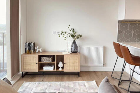 Blenheim Mansions, Clarendon, N8