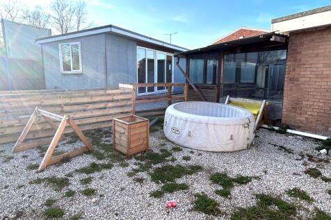 Yard T202503271000.jpg