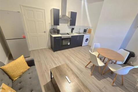 Open plan kitchen/Lo