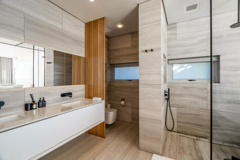 Master Bathroom 2