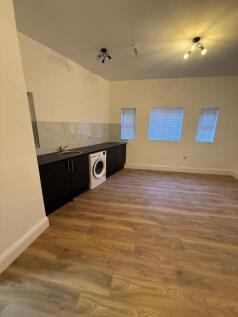 A large en suite double room to rent