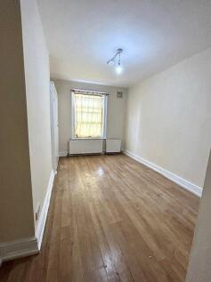 Spacious Double Room to Rent!