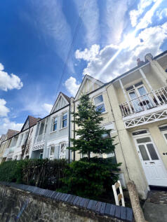 An Extremely Spacious Ground Floor, Two Bedroom F