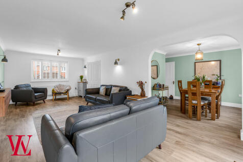 Living / Dining Room