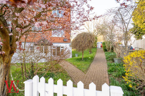 Communal Green