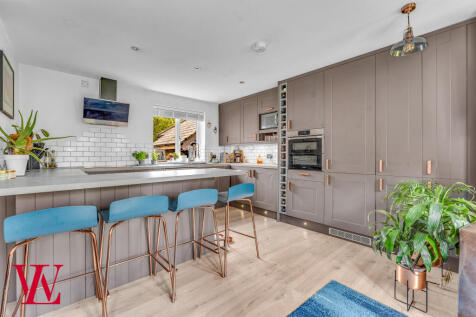 Kitchen / Living Room