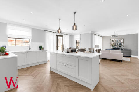Kitchen / Dining / Living