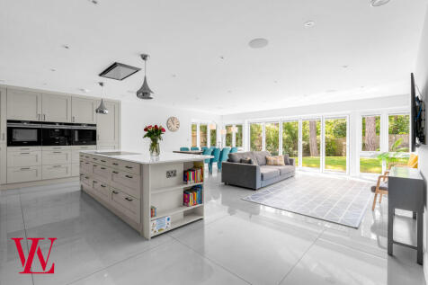 Kitchen / Dining / Family Room