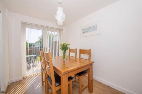 Dining-Area.jpg