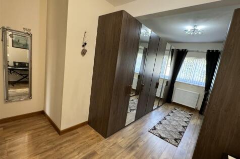 Bedroom four/dressing room