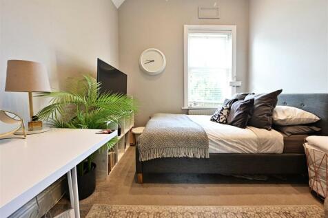 Fifth Bedroom