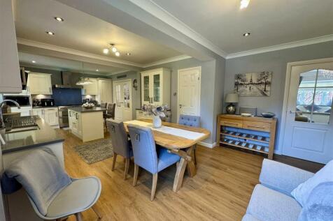 Kitchen diner