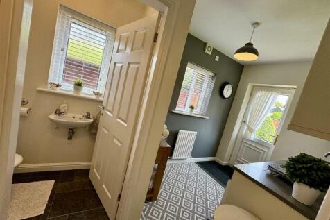 Utility room/cloaks.wc
