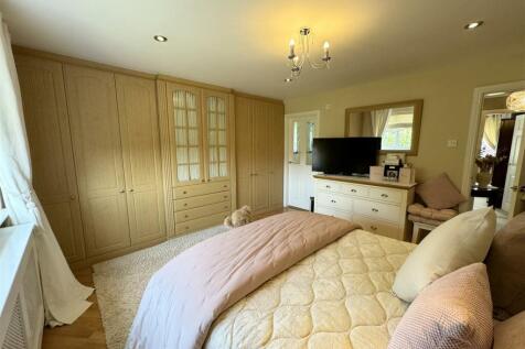 Principal bedroom