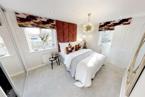 Principal bedroom