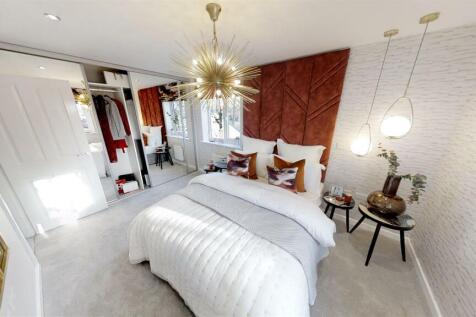 Principal bedroom