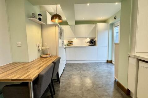 Kitchen/Breakfast  room