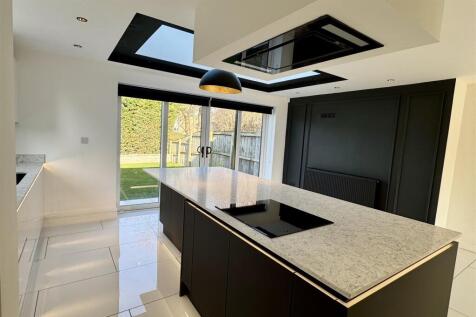 Kitchen/family room