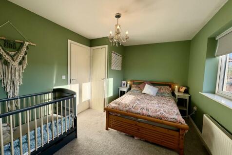 Principal bedroom