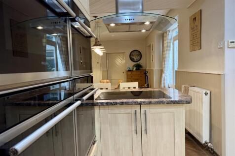 Commercial/residential kitchen