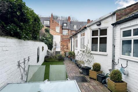 Courtyard Garden