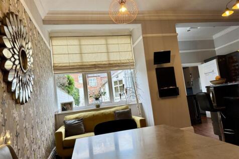 Kitchen/Diner/Family Room