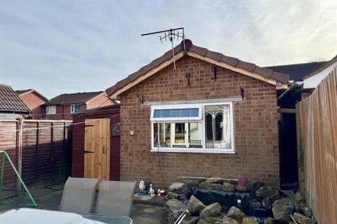 Garage/Games Room