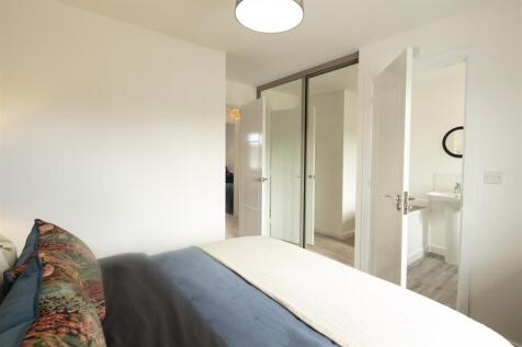 Principal bedroom