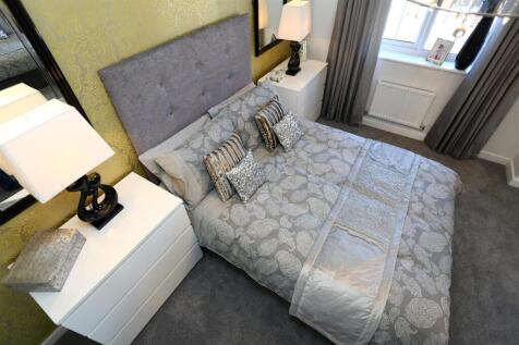 Principal bedroom