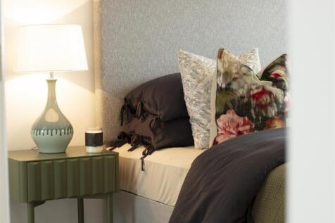 Principal bedroom
