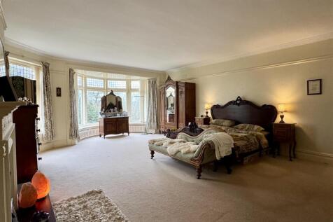 Principal Bedroom