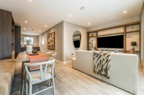 North Gate Park, living &