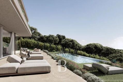 INFINITY POOL