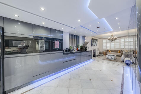 Property Image 110