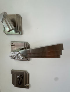 Remy Garnier handles