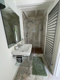 Guest suite