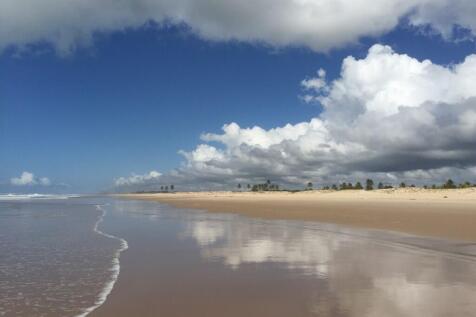 Extensive Beach