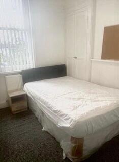 ROOM.jpeg