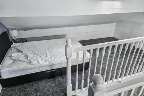 Room 4 op 1.jpg