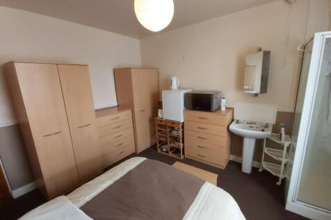 Studio-Bedsit