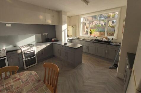 Communal Kitchen