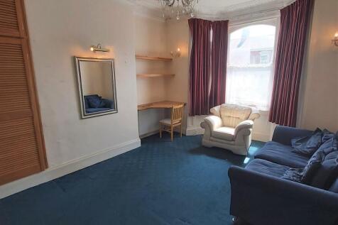 Living-Sleeping Area