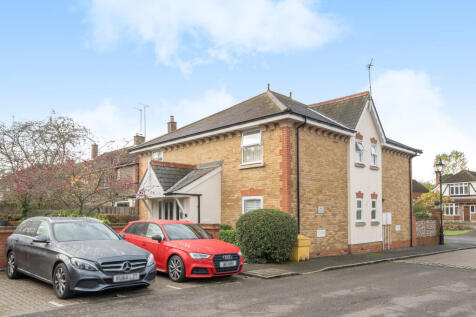 1370212-4-68f89c3...