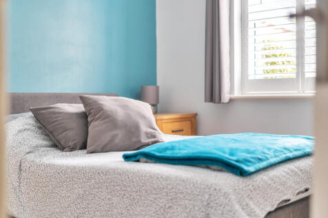 1370212-11-68f89d...